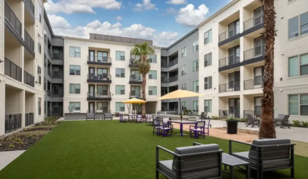 habulus oasis grove bommasandra